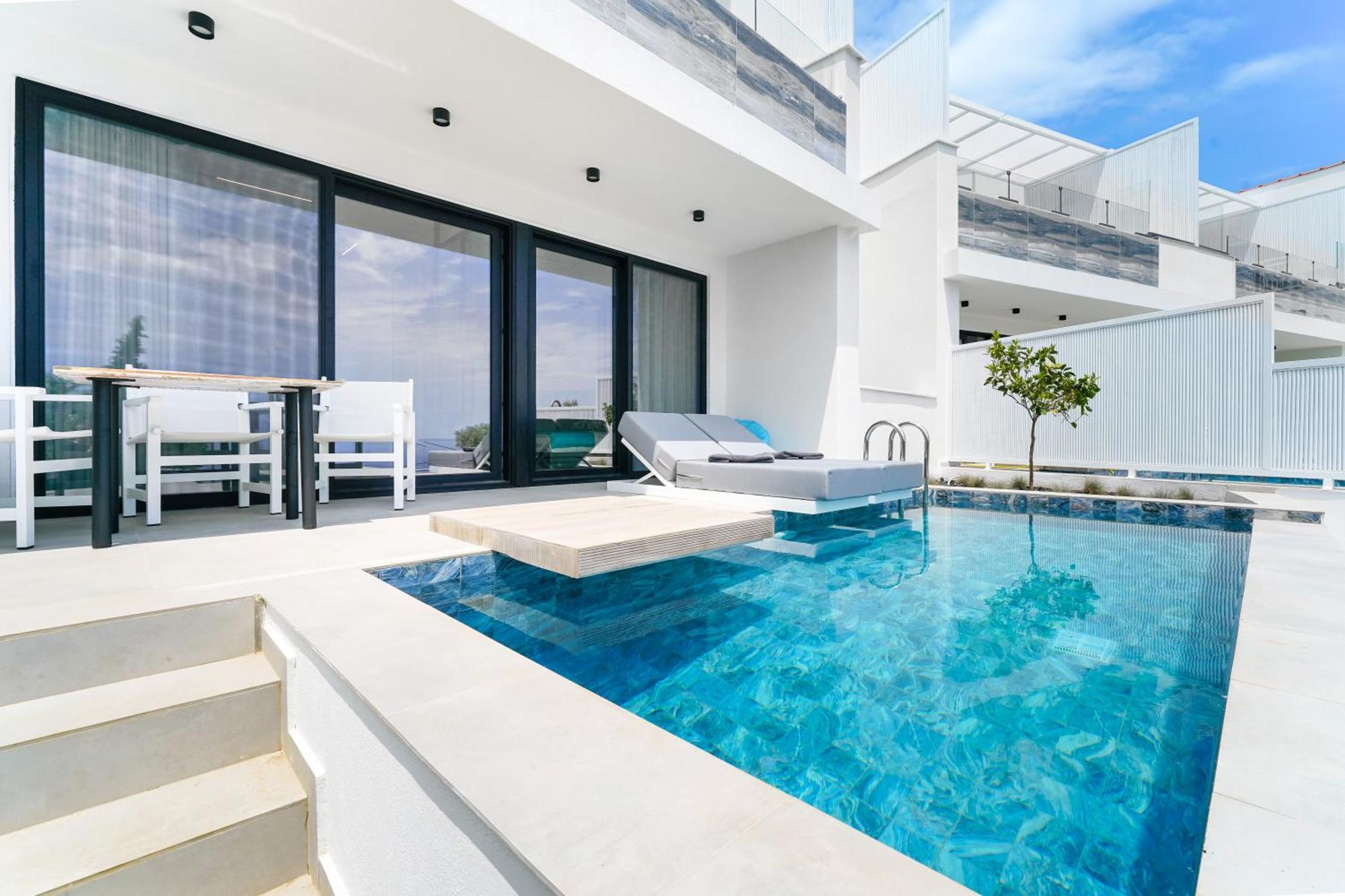 Mythodea Prive Luxury Suites Chrysi Ammoudia Exterior foto